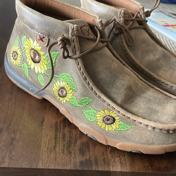 Twisted X Sunflower Moccasins 